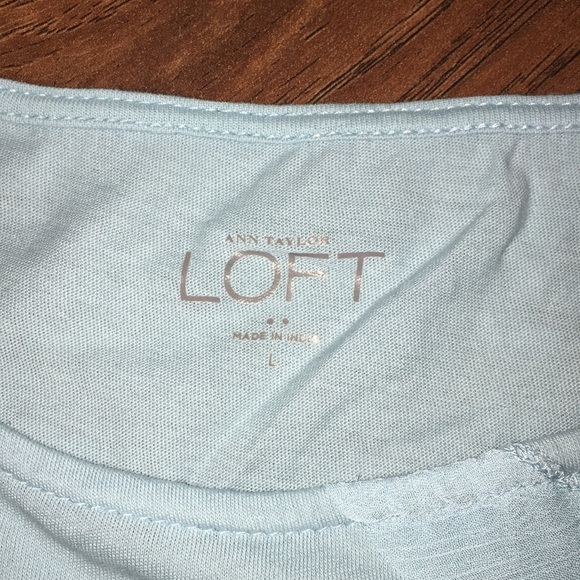 Light blue sleeveless tank - Picture 3 of 3